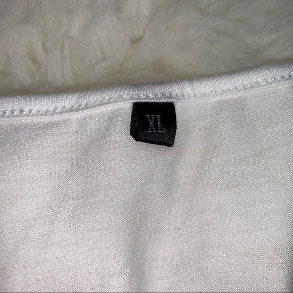 UNBRANDED~NWOT~ Women’s Size XL White Long Sleeve Floral Button Down Tunic Top - Picture 5 of 13